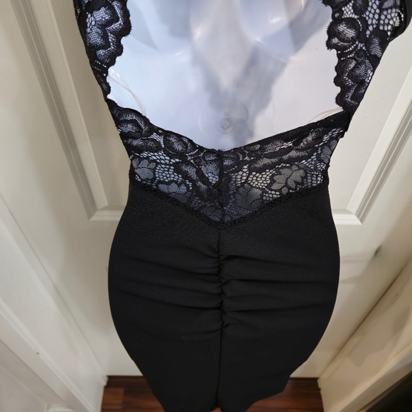 NEW Windsor Black Drop Waist Dress Asymmetrical Wrap Midi Skirt Open Back - Picture 8 of 17